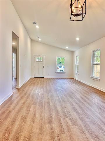 723 W 6th St - Photo 6 of 14
