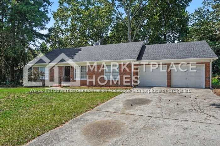 1025 Walker Place Dr - Photo 4 of 27