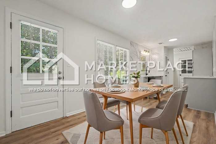 1025 Walker Place Dr - Photo 7 of 27