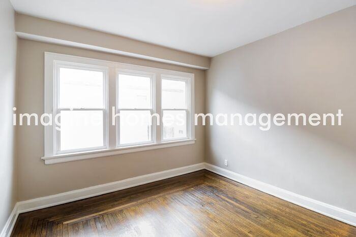 1941 Dalewood Pl - Photo 5 of 18