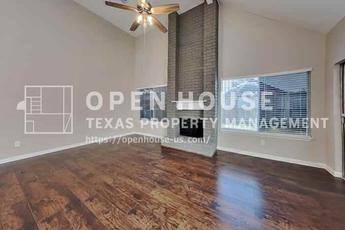 16015 Juniper Grove Dr - Photo 4 of 21