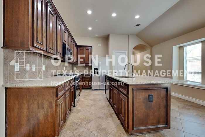 27407 Tracy Ridge Ct - Photo 6 of 23