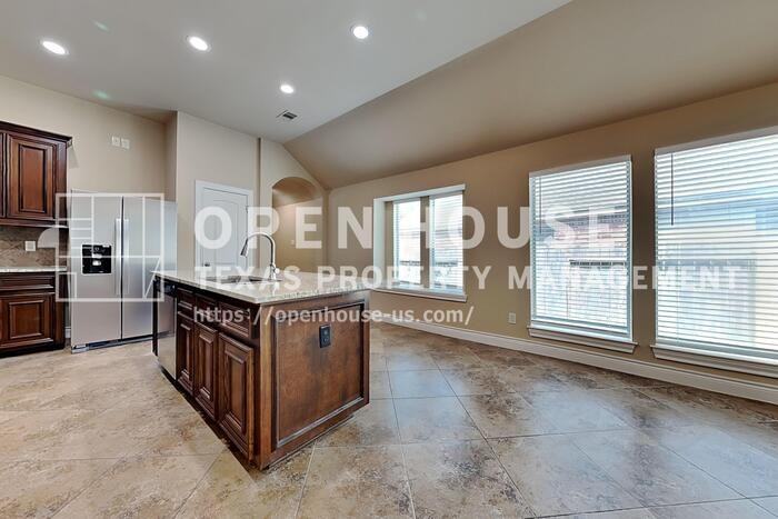 27407 Tracy Ridge Ct - Photo 7 of 23