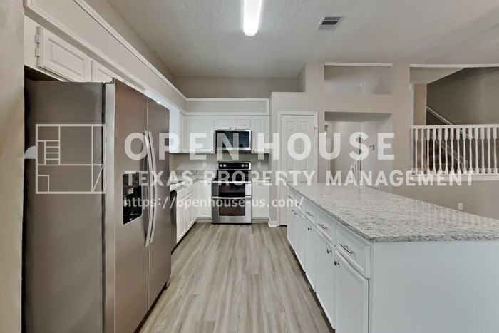 5302 Cedar Lodge Ct - Photo 6 of 20