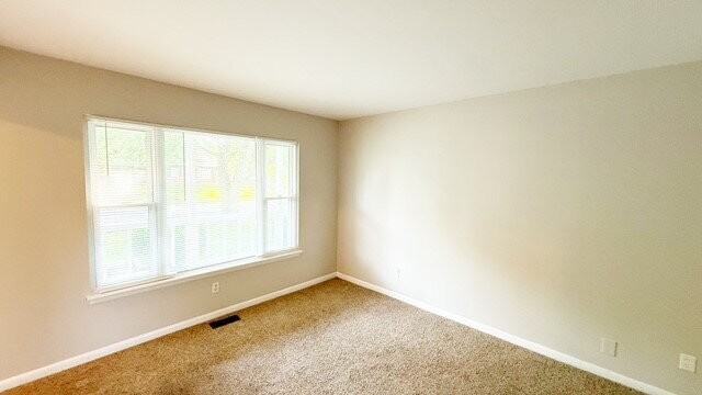3054 Kiowa Ct - Photo 4 of 16