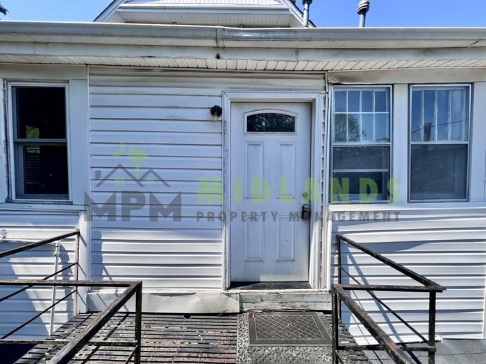 312 S Edisto Ave #C - Photo 3 of 30