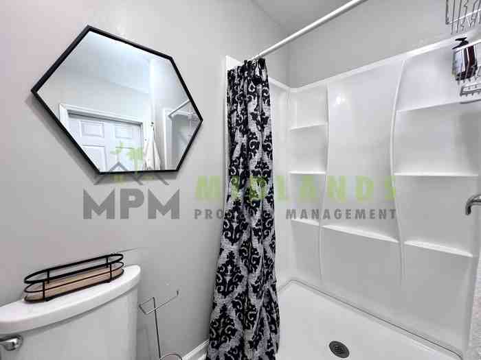 312 S Edisto Ave #C - Photo 5 of 30