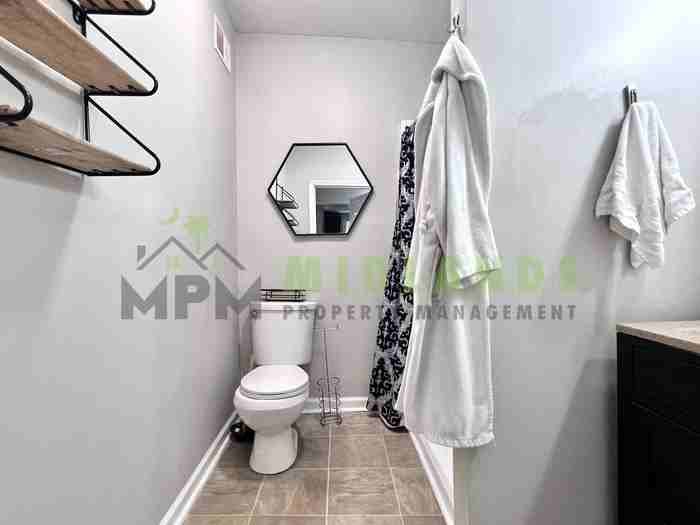 312 S Edisto Ave #C - Photo 7 of 30