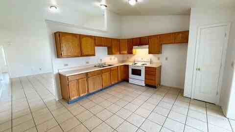 3639 Limberpine Dr - Photo 7 of 15