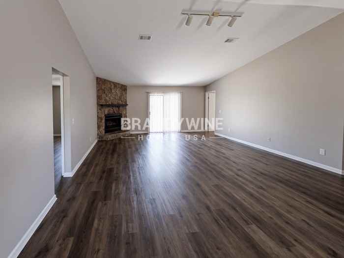 2938 Olson Ln N - Photo 5 of 24