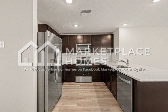 8619 Sw 44th Ter - Photo 6 of 30