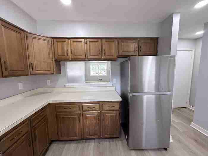502 S Logan Ave - Photo 5 of 26