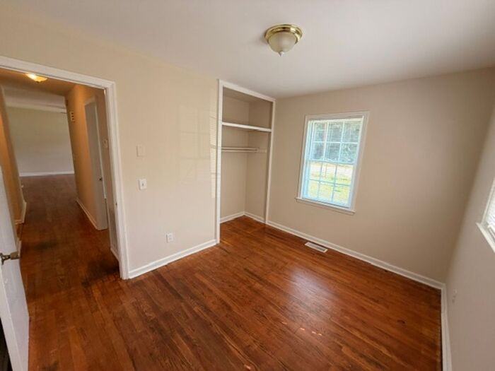 108 Wilson St - Photo 4 of 18