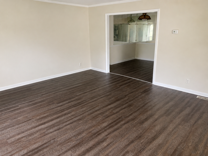2141 Ingleside Ave - Photo 3 of 10
