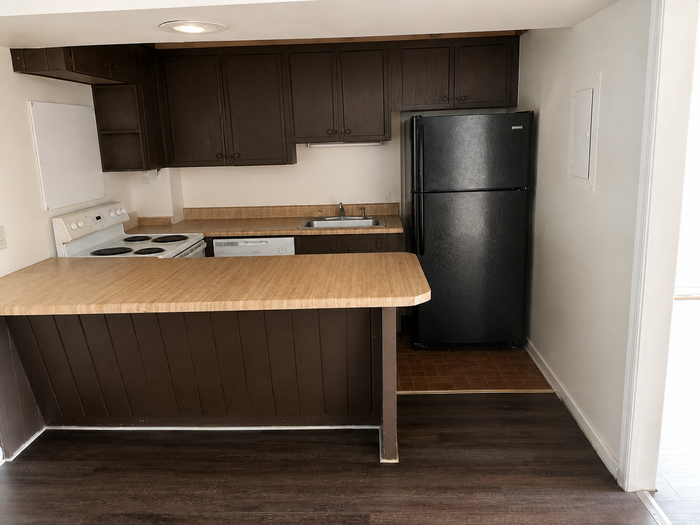 2141 Ingleside Ave - Photo 6 of 10