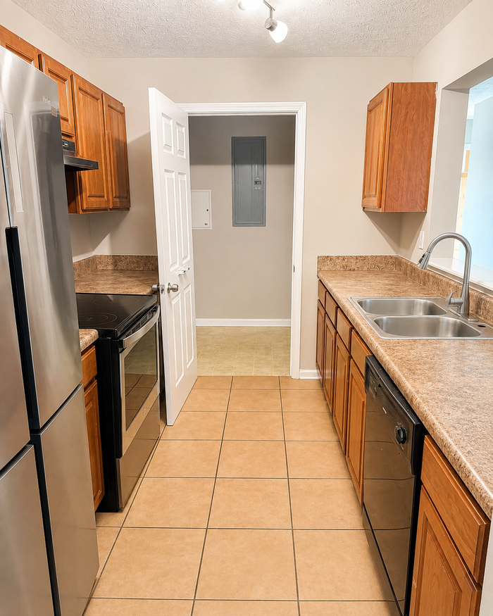 7302 Waldrop Pl - Photo 7 of 8