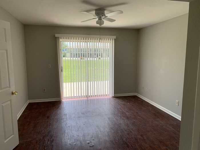 4711 Se 4th Pl - Photo 6 of 10