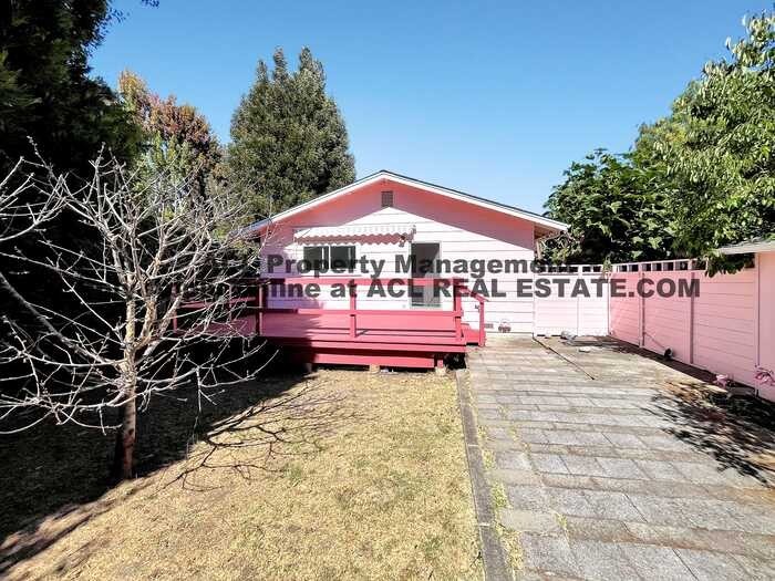 22325 N 4th St - Photo 2 of 18