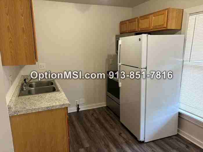 31 S 7th St #B - Photo 3 of 21