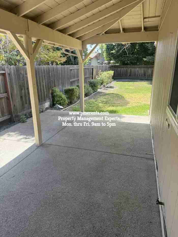 2938 Hempstead Way - Photo 7 of 12