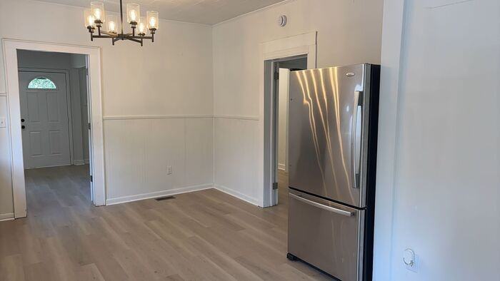 634 Oates Rd - Photo 4 of 24