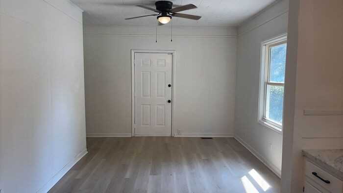 634 Oates Rd - Photo 7 of 24