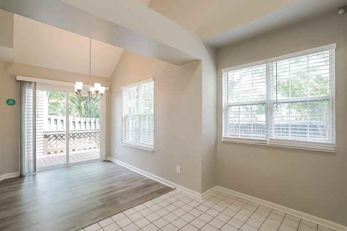 215 Hunters Chase Dr - Photo 6 of 17