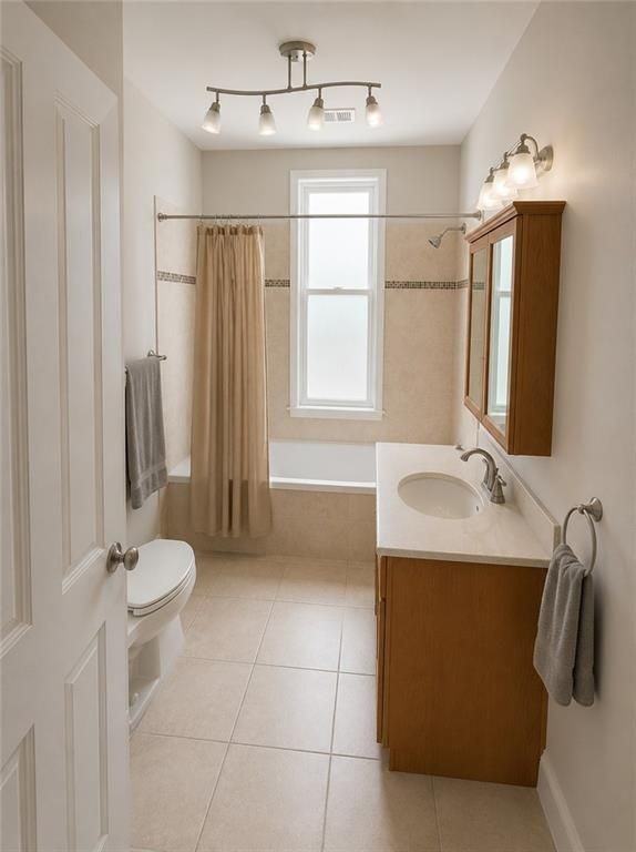 107 Ring St ##2 - Photo 3 of 7