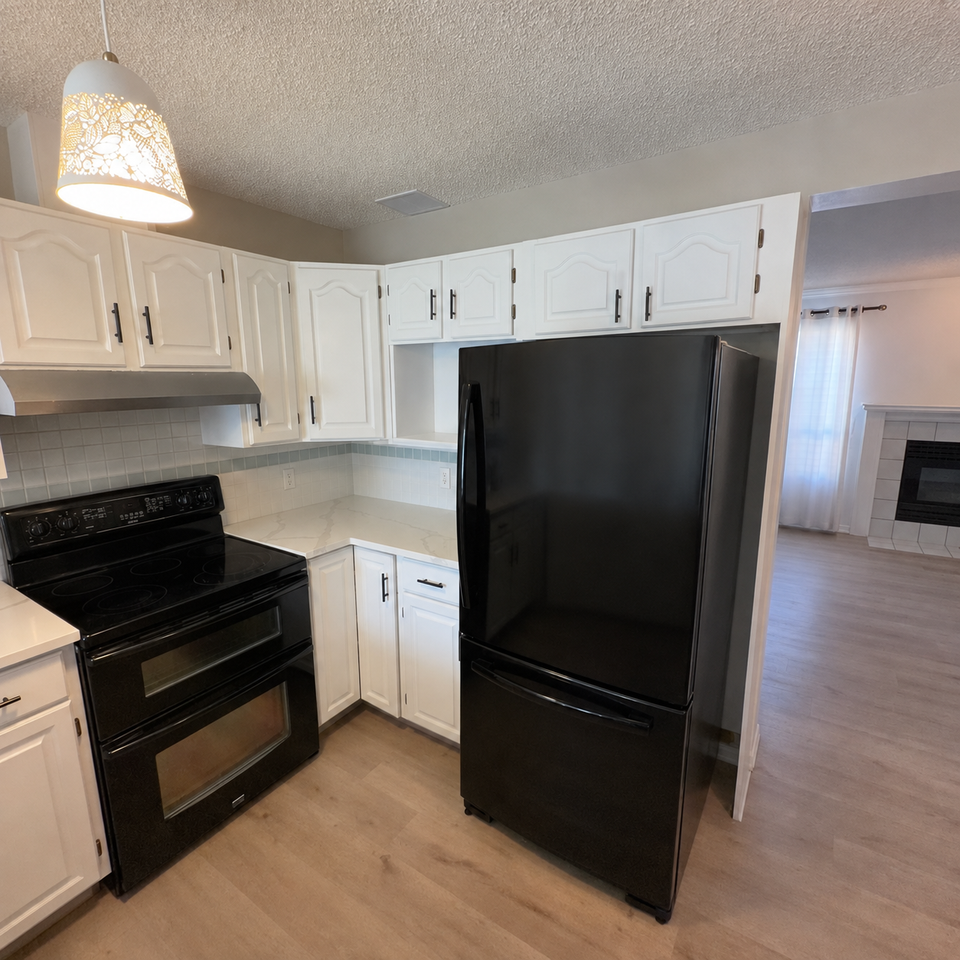 1107 Citadel Terr Nw - Photo 5 of 33