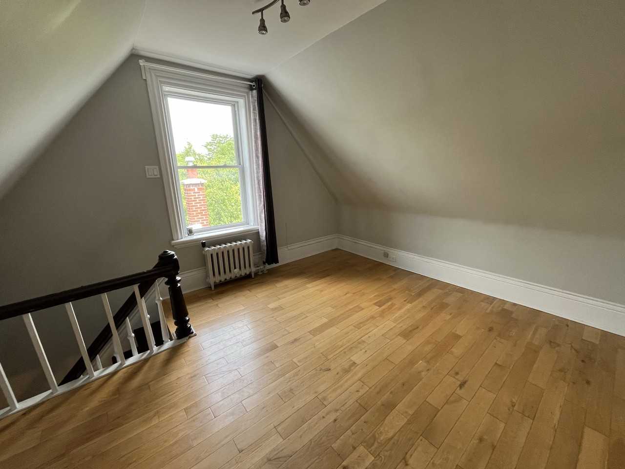 227 Guigues Ave - Photo 7 of 15