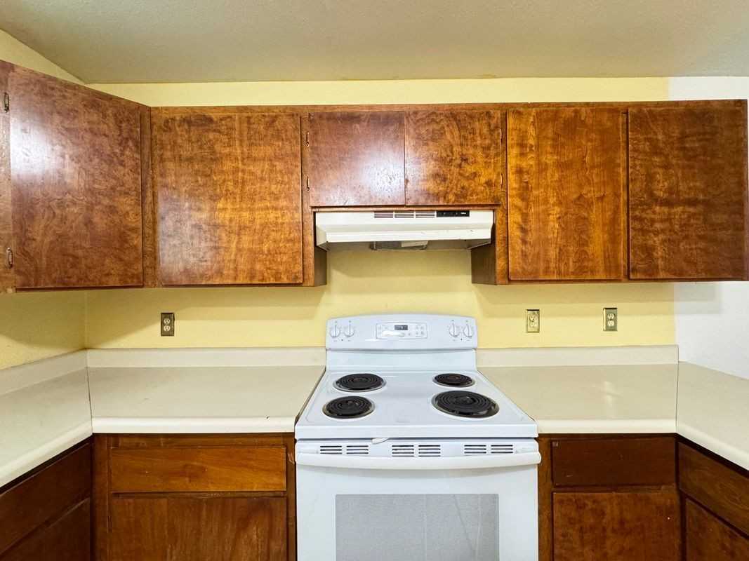 2148 Primrose Dr - Photo 4 of 23