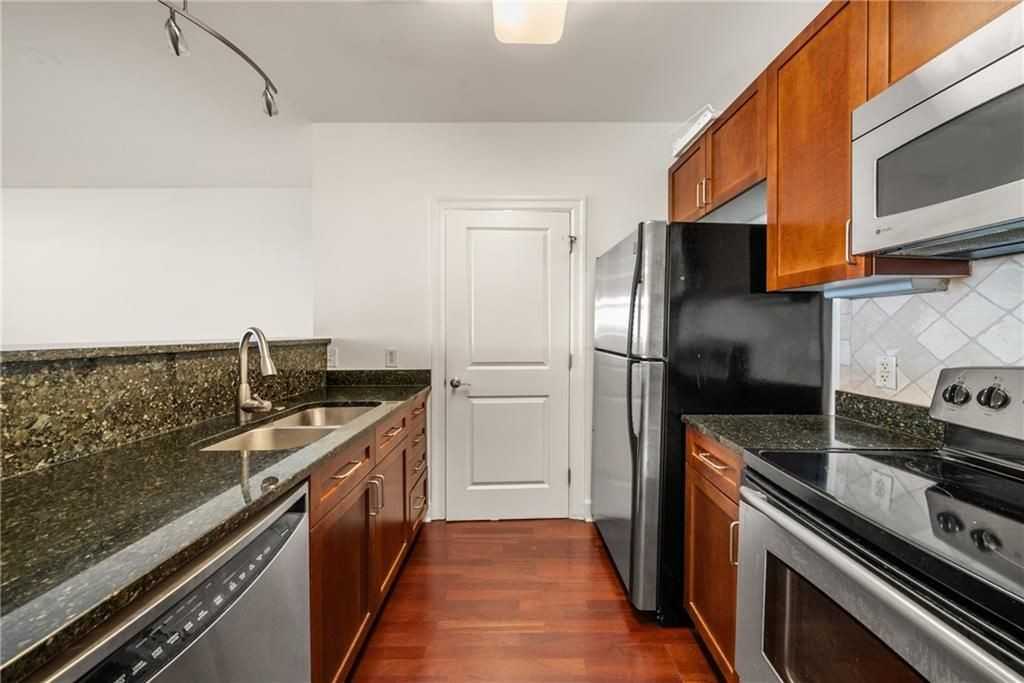 325 Peace Ave Ne ##606 - Photo 4 of 25