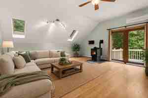 featured image of 103 Back Canaan Rd