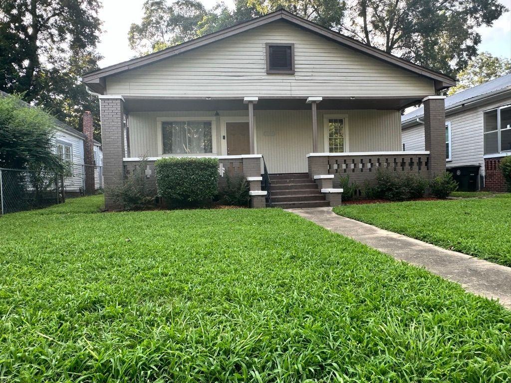 1512 Avenue J - Photo 2 of 14