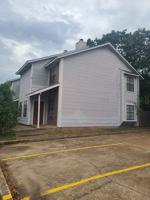 featured image of 1102 Verde Dr