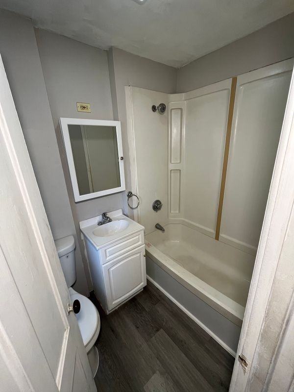 24 Union St - Photo 3 of 6
