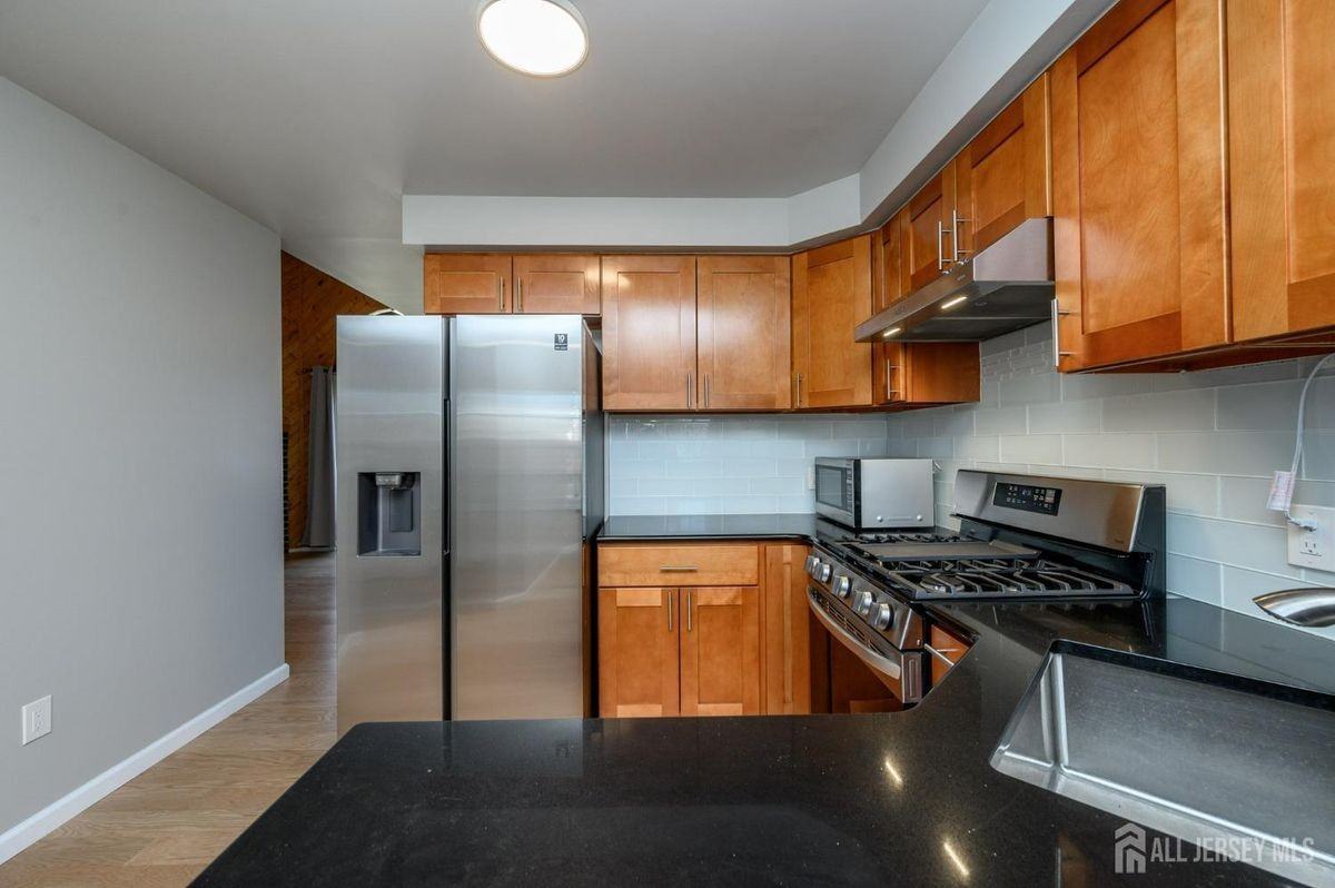 131 Nebula Rd - Photo 4 of 36
