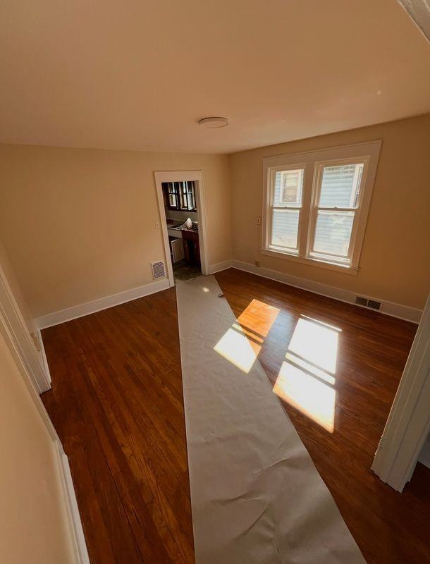 808 Waverly Pl - Photo 3 of 13