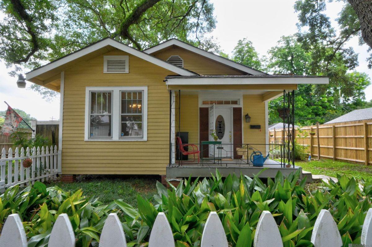 133 Saint Rose Ave - Photo 2 of 17