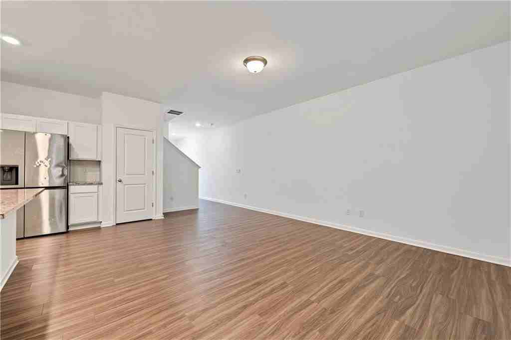 1365 Cooper Springs Rd - Photo 5 of 20