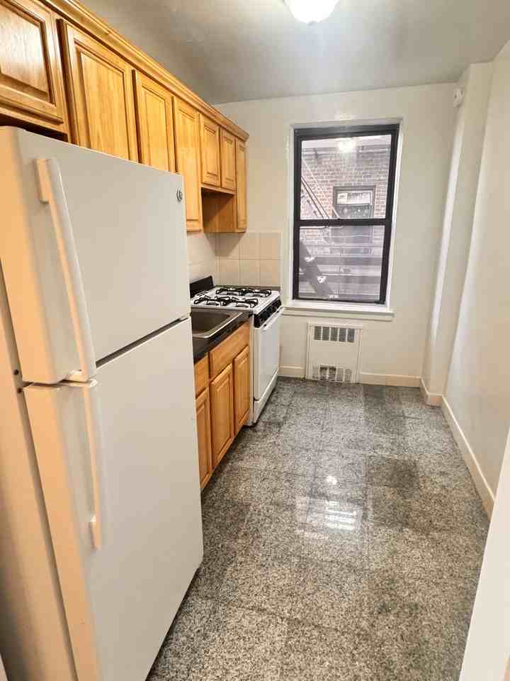 216-10 77th Avenue #4O - Photo 7 of 9