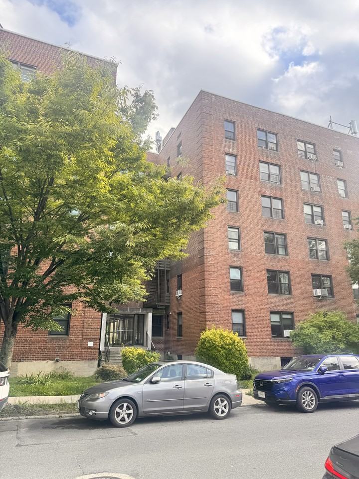 216-10 77th Avenue #4O - Photo 2 of 9