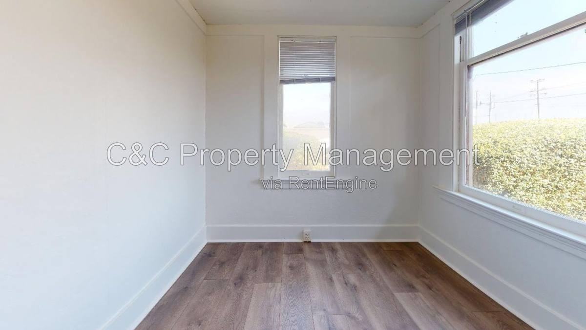 1200 W Market Cir #11 - Photo 4 of 5