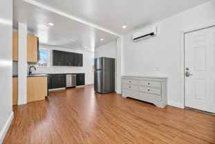 528 Charles St #1C - Photo 1 of 1