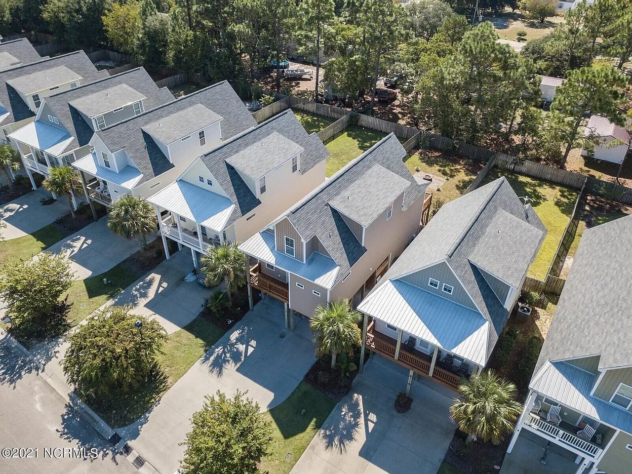778 Bonaire Rd #NA - Photo 4 of 50
