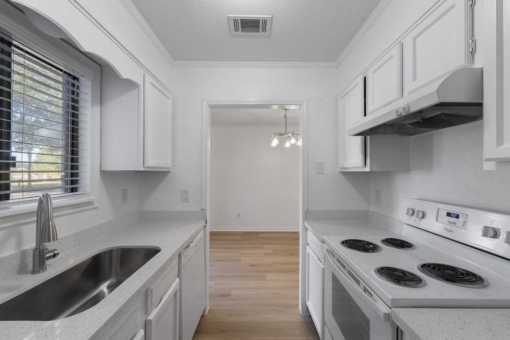 3340 Colonial Oaks Dr #2B - Photo 7 of 10