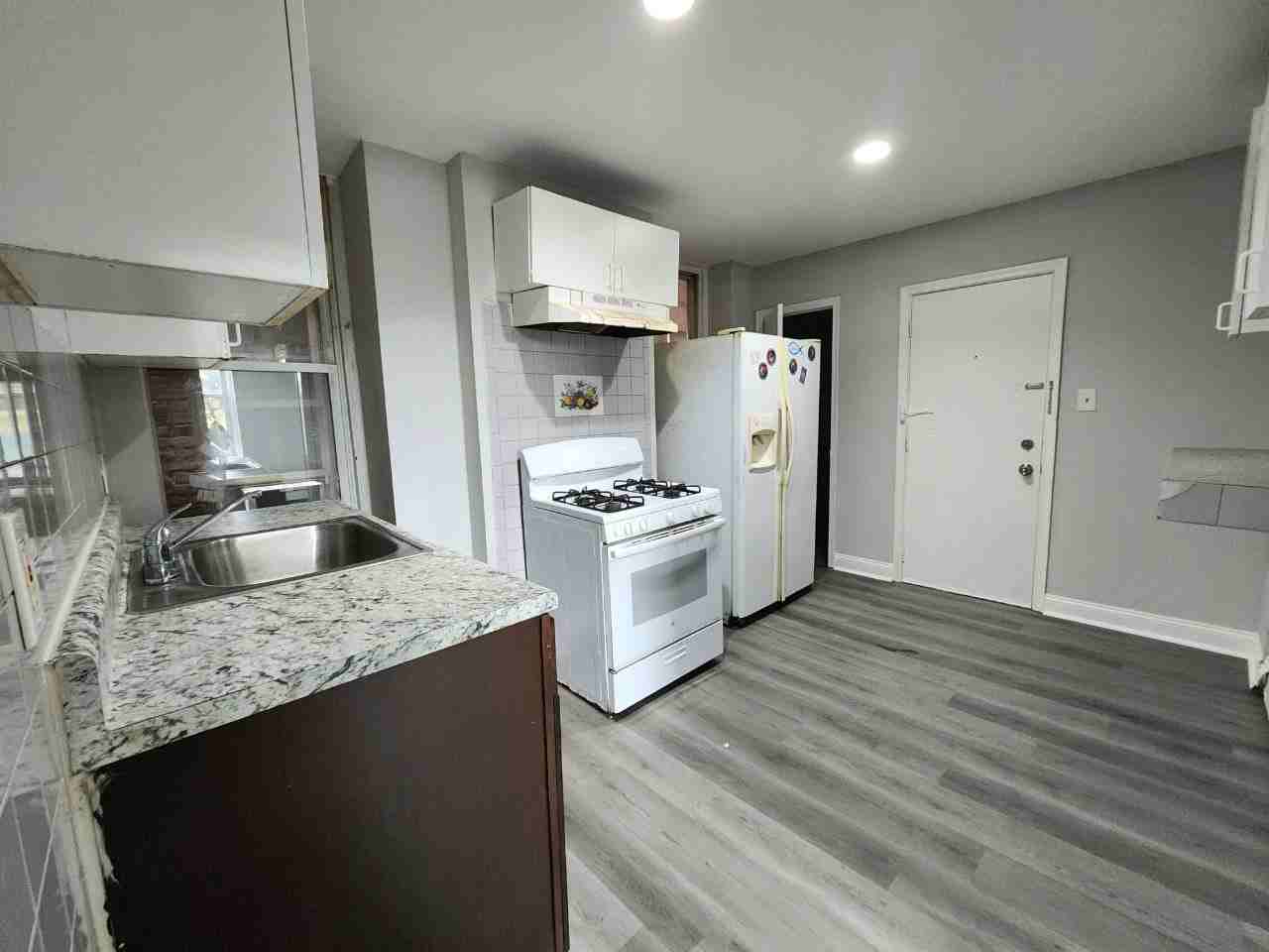 367 Morris Ave #2 - Photo 2 of 6