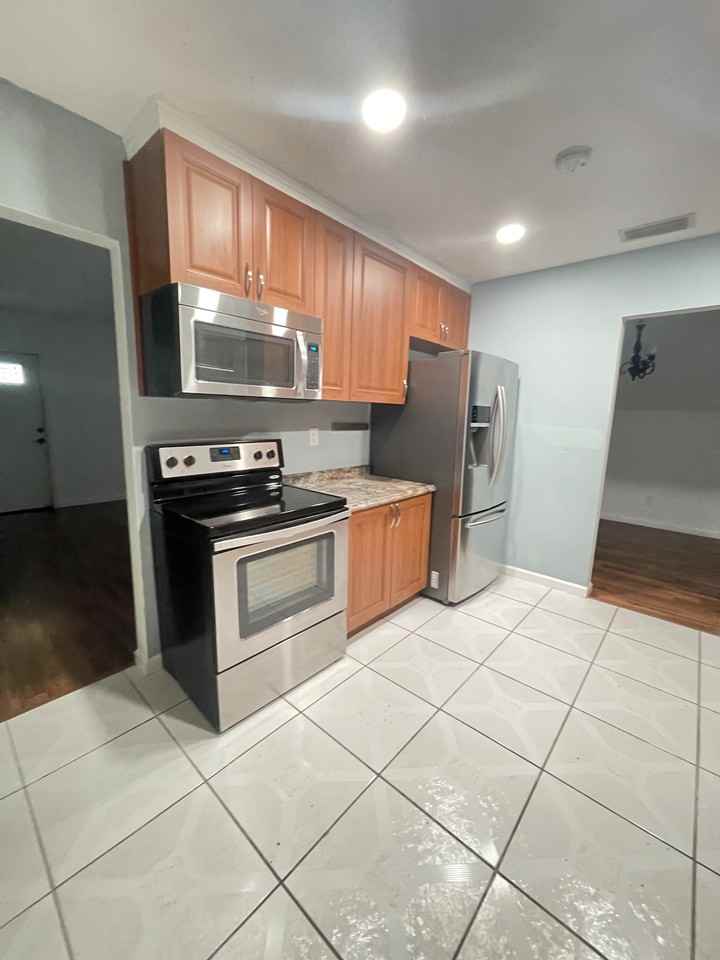 8111 Nw 91st Ter #NA - Photo 5 of 5