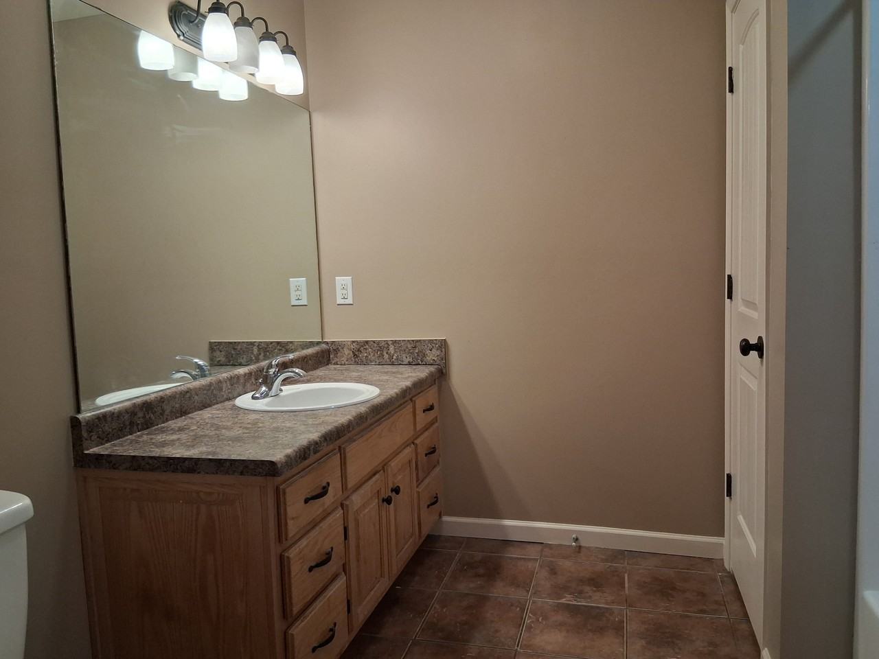605 Marion St #NA - Photo 5 of 11