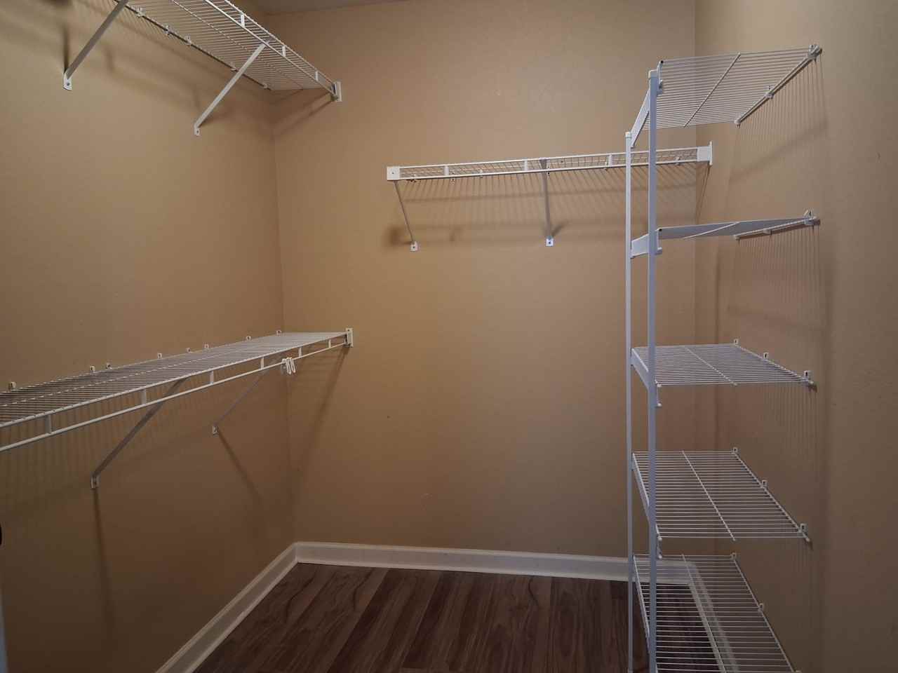 605 Marion St #NA - Photo 6 of 11